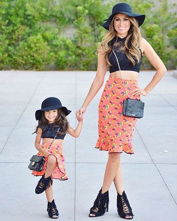 matching outfits ideas for mother and daughter